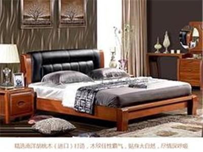 厦门富生工贸 匠心打造客厅美学与实木典藏